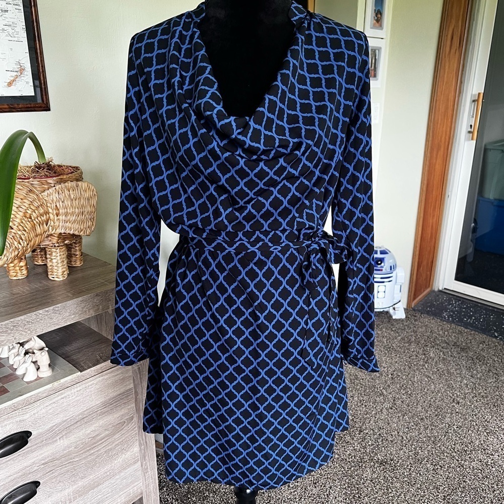 JustFab Blue and Black Midi Dress